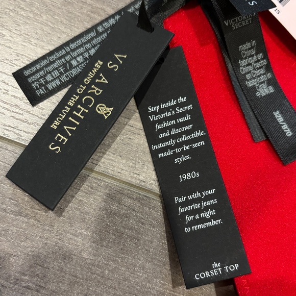 Archives Corset Top - Picture 6 of 6